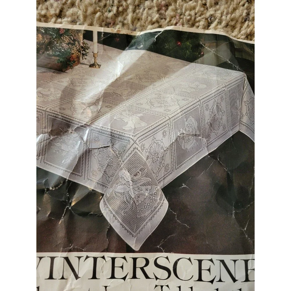 Vintage Artex Lace Winter Scene Obling 60x90 Tablecloth Ivory Christmas